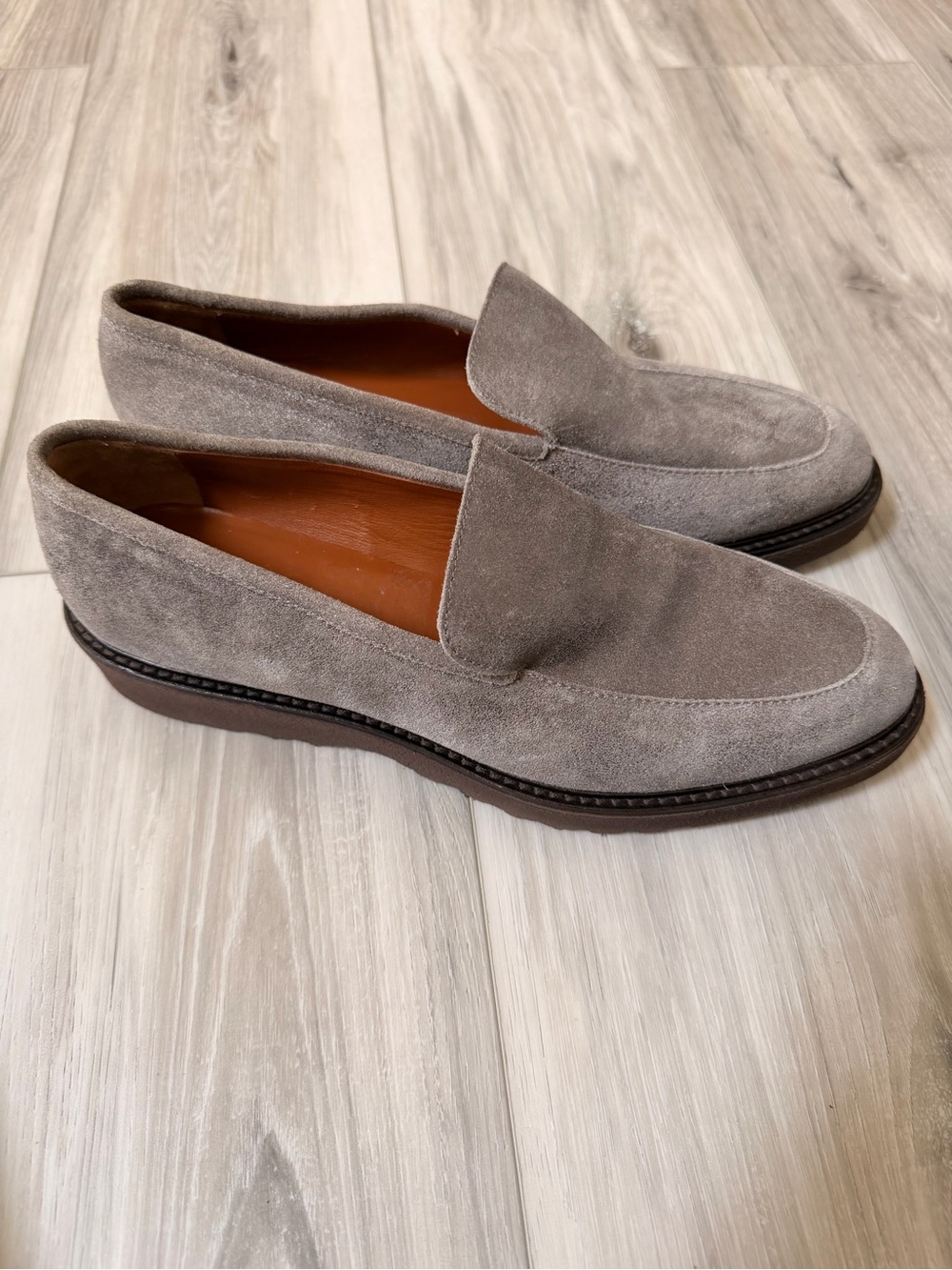 Aquatalia Kelsey Gray Metallic Suede Loafers Size 10 Made in Italy